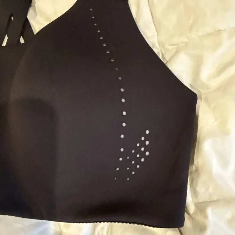 Lululemon Air support Sports Bra Black Size 36 D